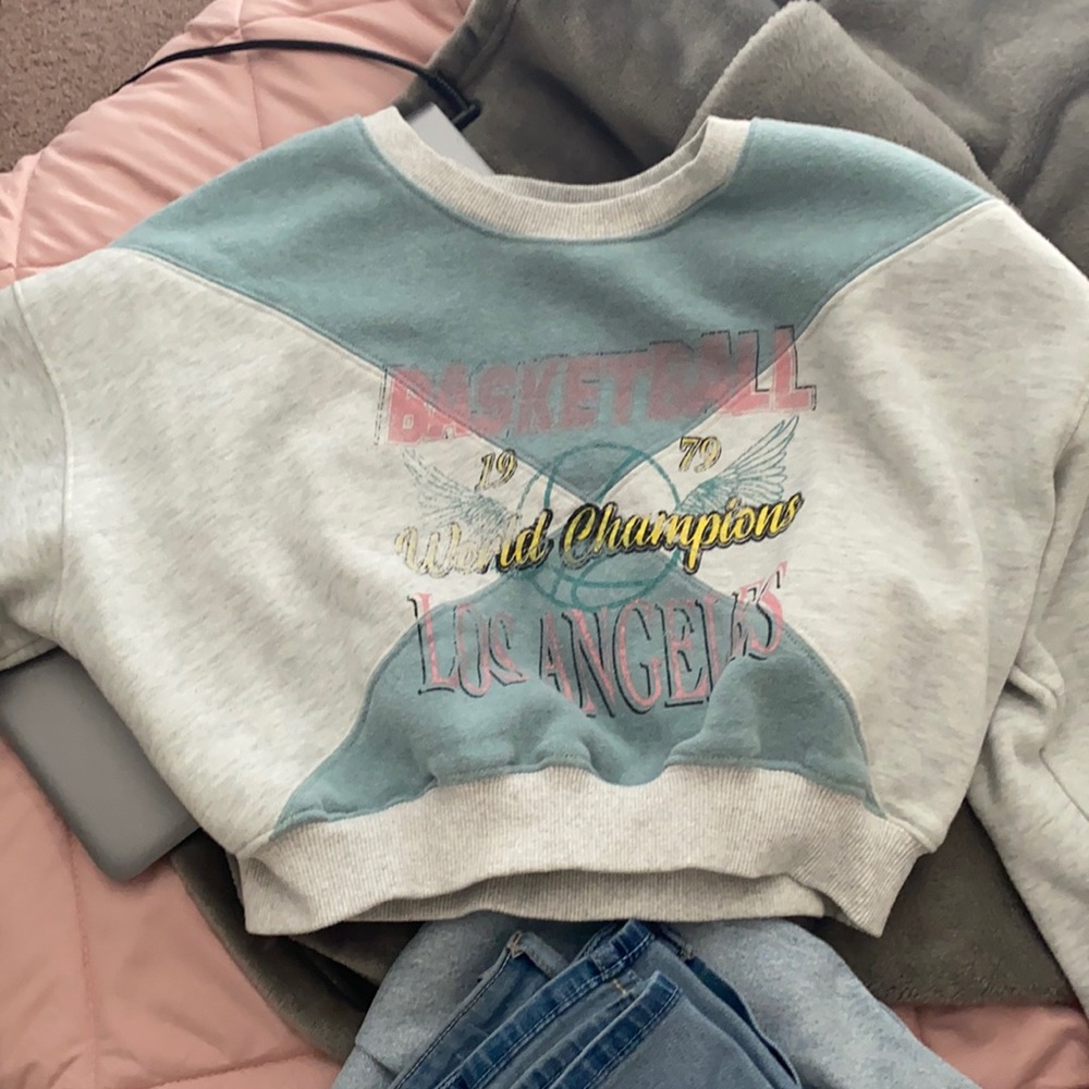 Cropped sweater